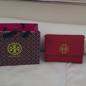 tory burch cross bag ,slightly used